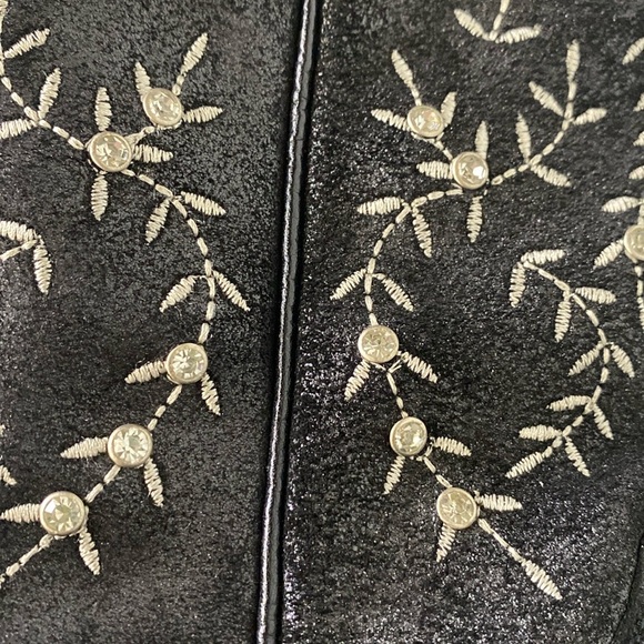 J.B. Dillon Black Leather Embroidered Rhinestone Snip Toe Western Boots 5.5 B - Picture 4 of 15